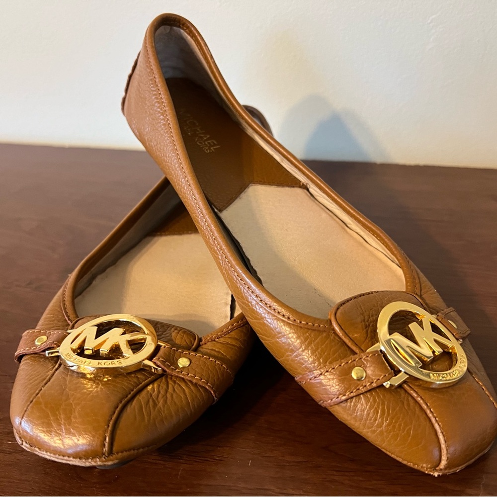 Michael Kors brown leather ballet flats with gold logo accent